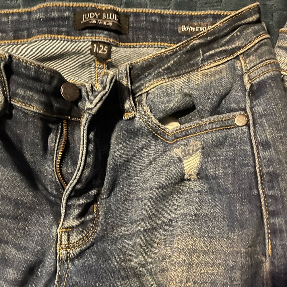 Judy Blue 3 Pairs Distressed Nwo tags Boyfriend Fit Size 1/25 - Picture 3 of 10